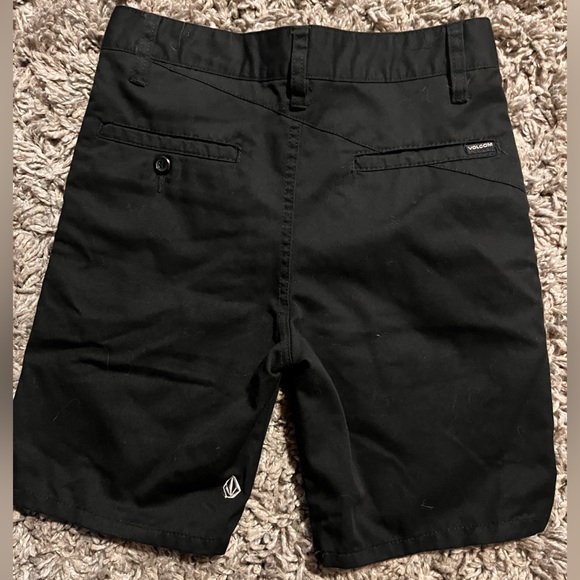 Volcom Youth Sz 27 Shorts - Picture 3 of 3